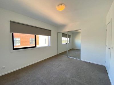 16 / 15-19 Mullenger way , Braybrook