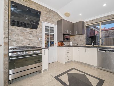 15 Frampton Crescent, Canning Vale