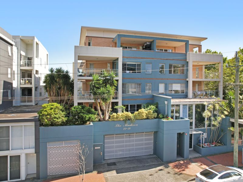 19 / 22 Victoria Street, Wollongong