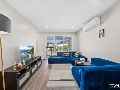 2 / 42 Fenway Street, North Kellyville