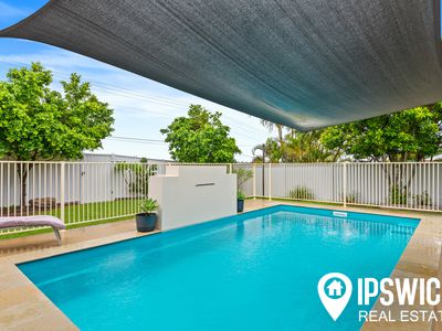 11 DAWSON COURT, Collingwood Park