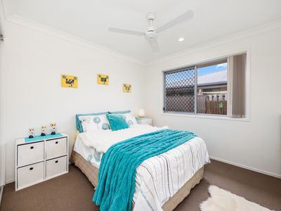 8 Blaxland Road, Urraween
