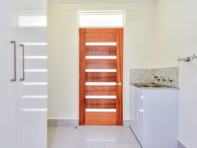 11 Cycas Court , Moulden