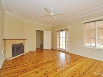42 Crown Street, Dubbo