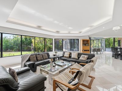 16 Bella Vista Drive, Lake Wyangan