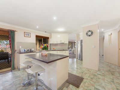 1 Tallowood Street, Yamanto