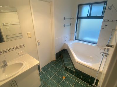 8 Coomer Elbow, South Guildford