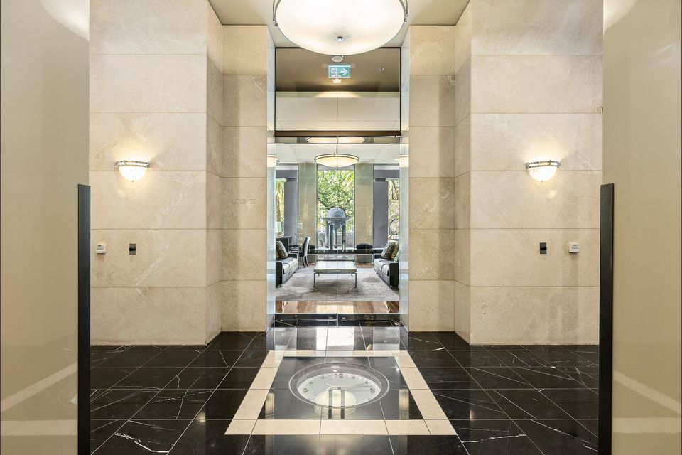 1005 / 480 St Kilda Road, Melbourne