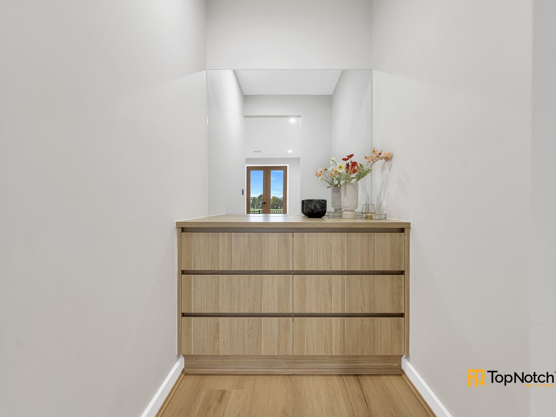 18 Ambient Crescent, Beveridge