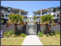 44 / 10 Grand Parade, Kawana Island