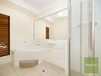 38 Greenview Drive, Mount Louisa
