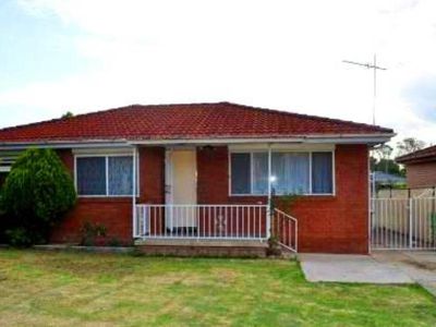 123 Hoyle Drive, Dean Park