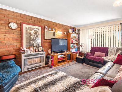 16 Casey Circuit, West Bathurst