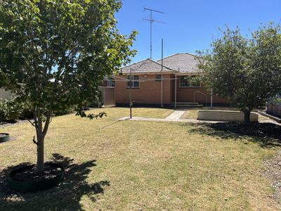 20 William Street, Leopold