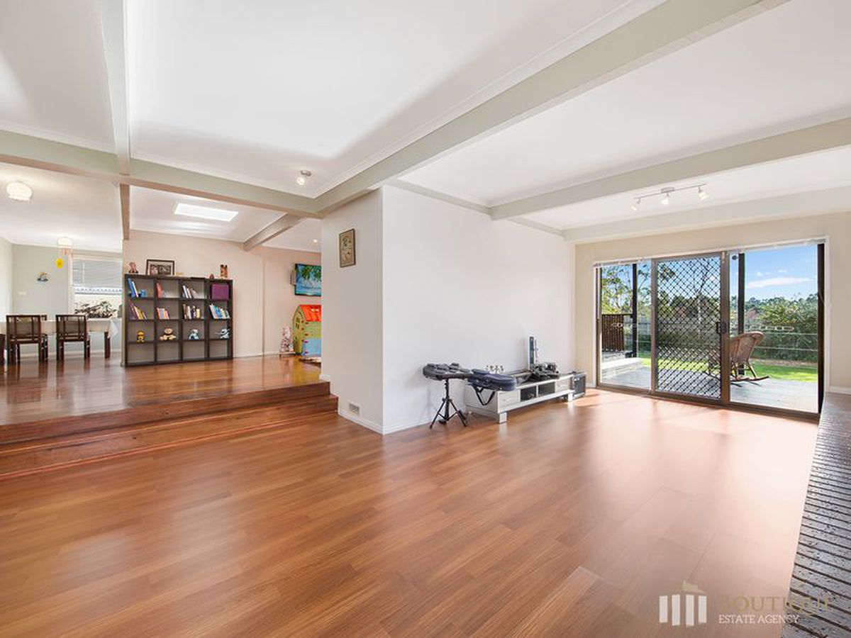 92 Somerset Drive, Dandenong North