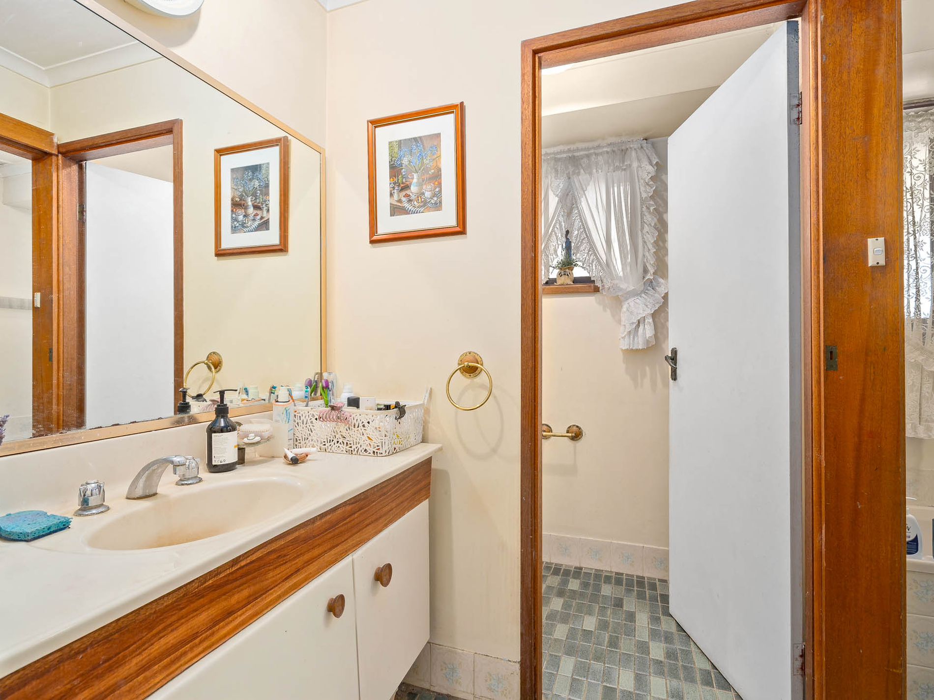 12 Benghazi Street, Bossley Park