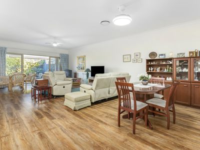 19 Eastpoint Ave, Haywards Bay