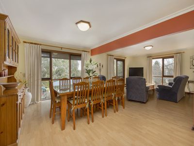 67 Old Warrandyte Road, Donvale
