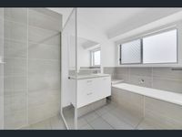 12 Mount Crosby Street, Park Ridge