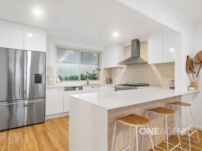 2 / 51 College Avenue, Blackbutt