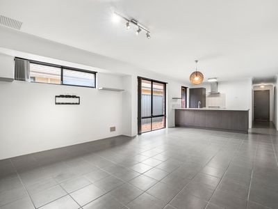 5 ANGERTON MEWS, Baldivis