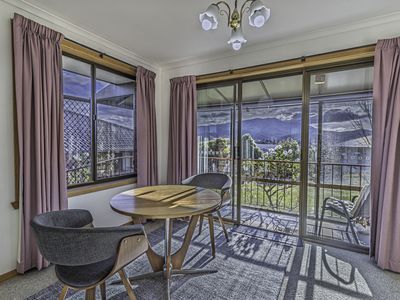 407 Village Drive, Kingston
