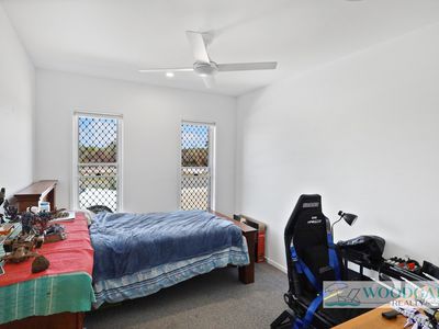 2 / 79 Frizzells Rd Woodgate, Woodgate