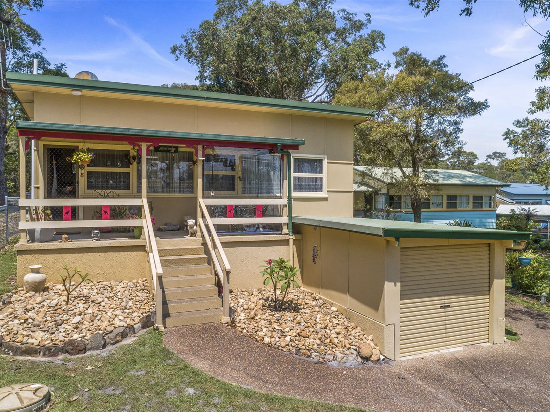 8 Lake Conjola Entrance Road, Lake Conjola