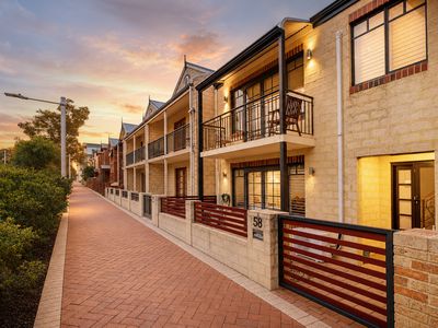 58 Lakeside Drive, Joondalup
