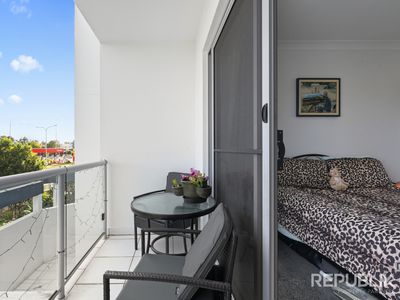 9 / 161 Marine Parade, Southport