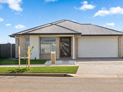 11 Francesca Boulevard, Munno Para West