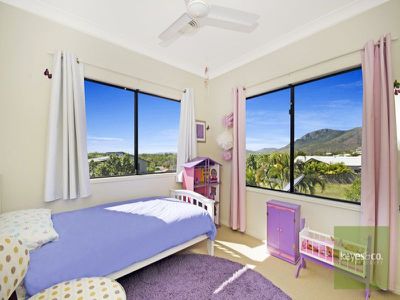 14 Sheoak Circuit, Douglas
