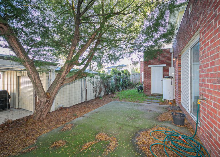 2 / 12 Kirk Street, Ringwood