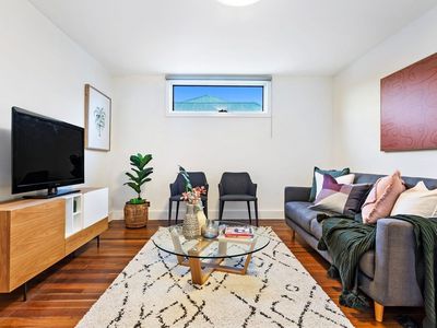 11 Woodlawn Street, Richmond