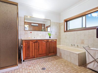 3 Stapleton Street, Falls Creek