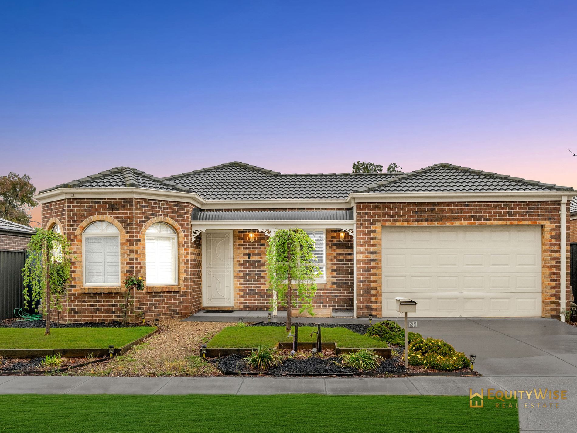 21 Brockwell Crescent, Manor Lakes