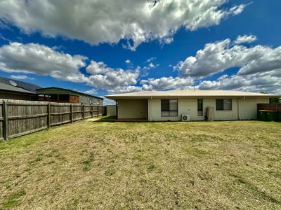 1 / 5 Corack Avenue, Cambooya