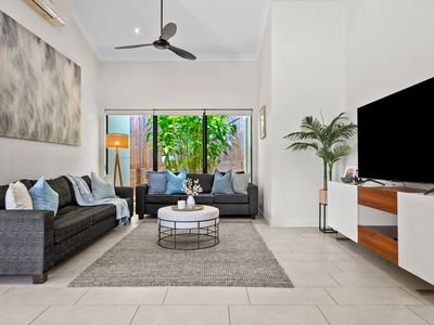 3  Eleanor Close, Mooroobool