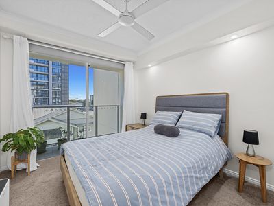 305 / 8 Waverley Street, Southport