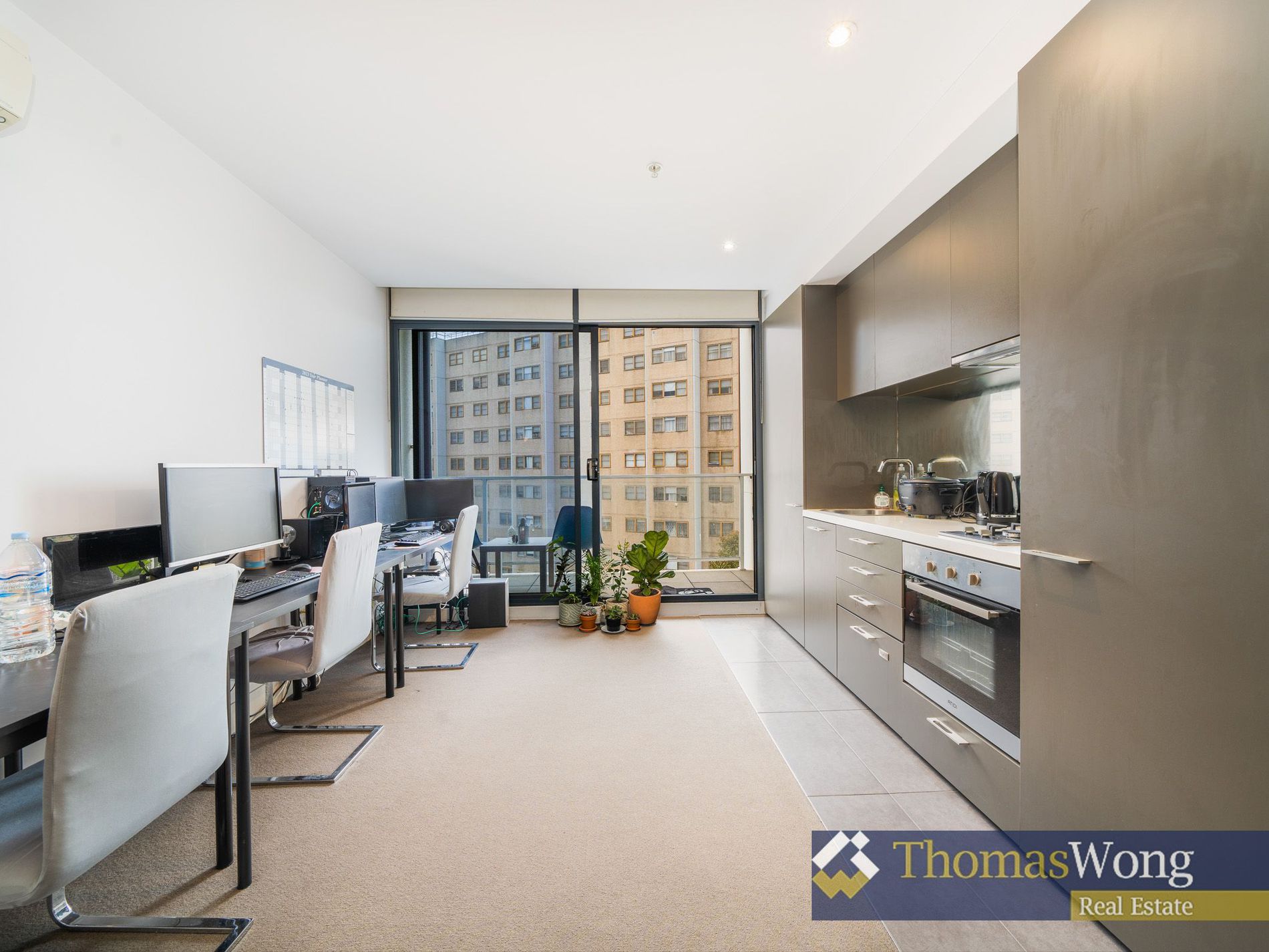 705 / 32 Bray Street, South Yarra