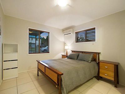 18 Boongeen Street, Rochedale South