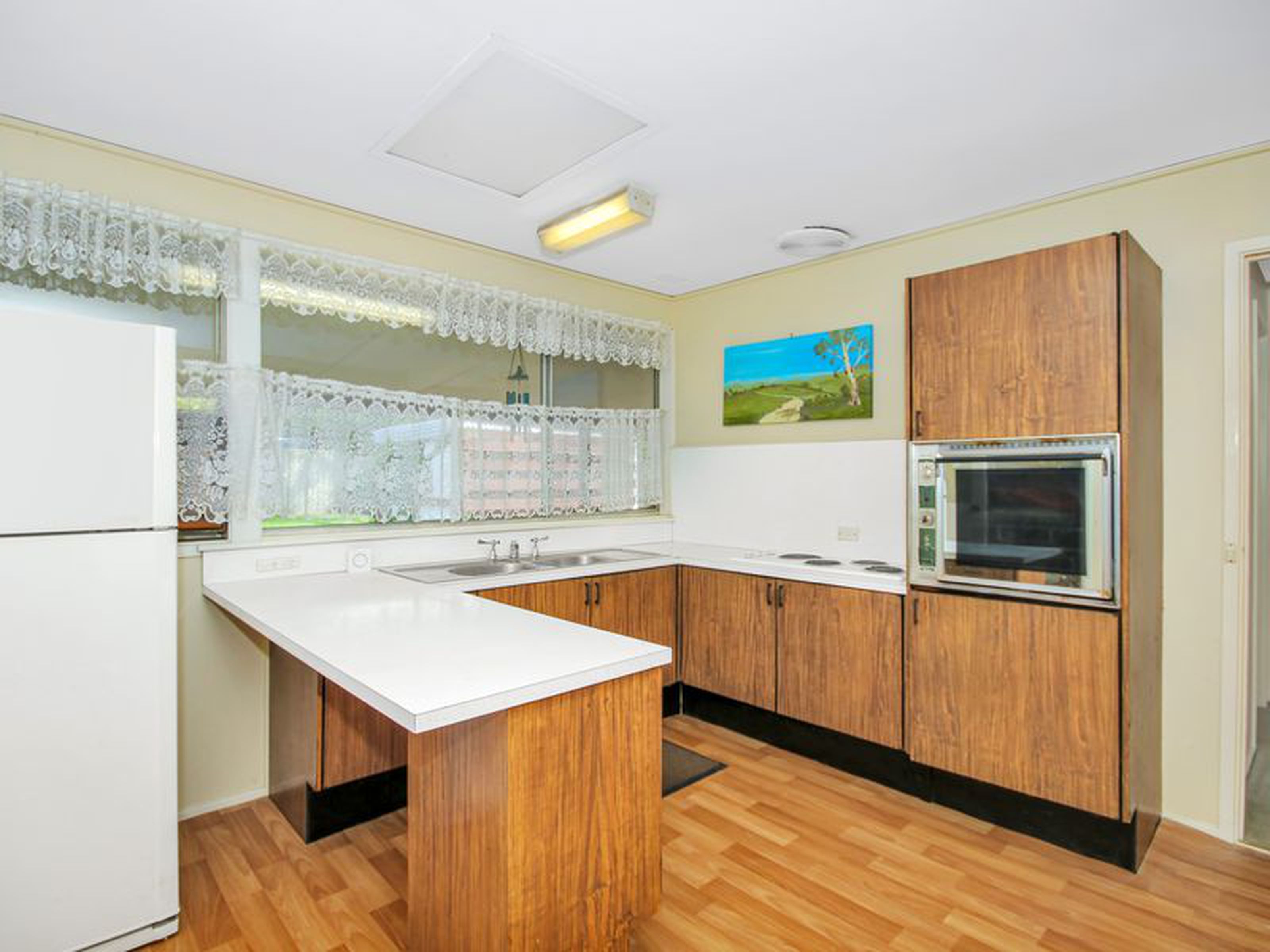 10 Greenhills Avenue, SOUTH PENRITH
