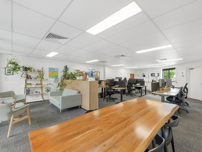1 / 426 Logan Road, Stones Corner