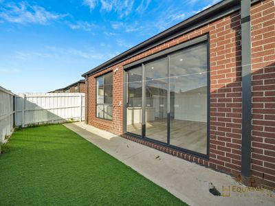 27 Thrums Road, Mambourin