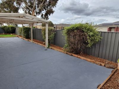 30 Clearwater Rise Parade, Truganina