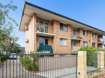 1 / 418 Beaufort Street, Highgate