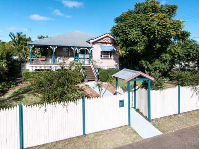 85 Glebe Road, Silkstone