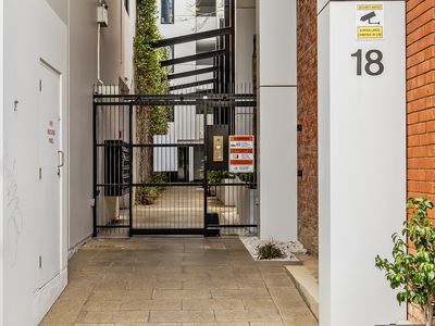 306 / 18 Surflen Street, Adelaide