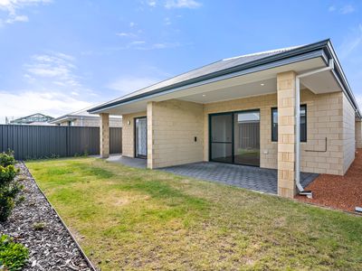 10 Gunwale Avenue, Port Kennedy