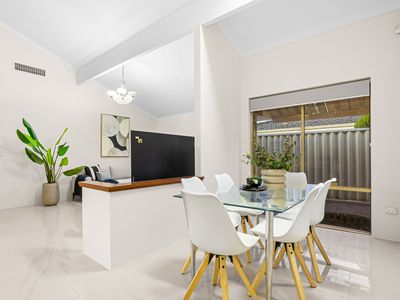 89 Aitken Drive, Winthrop